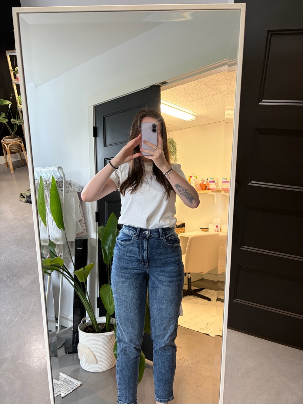 Ardene Classic Mid-Rise Blue Cropped Jeans